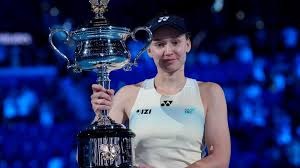 详解棒球规则中的打者干扰判定当打者的动作妨碍捕手回传二垒